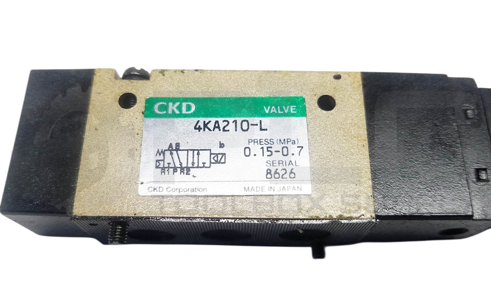 CKD 4KA210-L SOLENOID VALVE w/ AC100V 110V60hz 8528 COIL