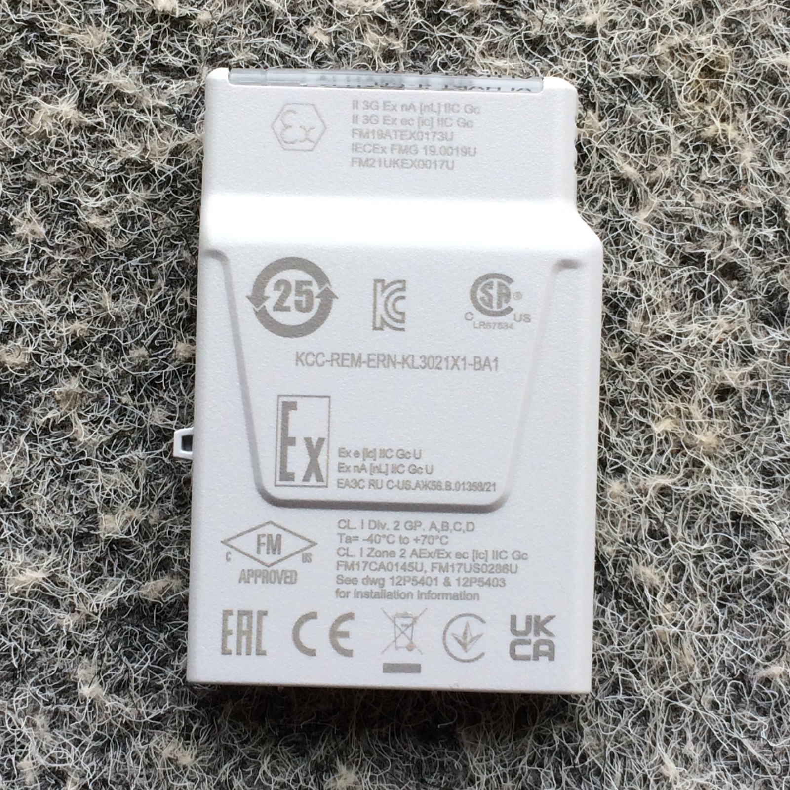 EMERSON DELTAV KL3021X1-BA1 AI 4-20 MA HART CHARMS KL3021X1BA1 SE4303T01