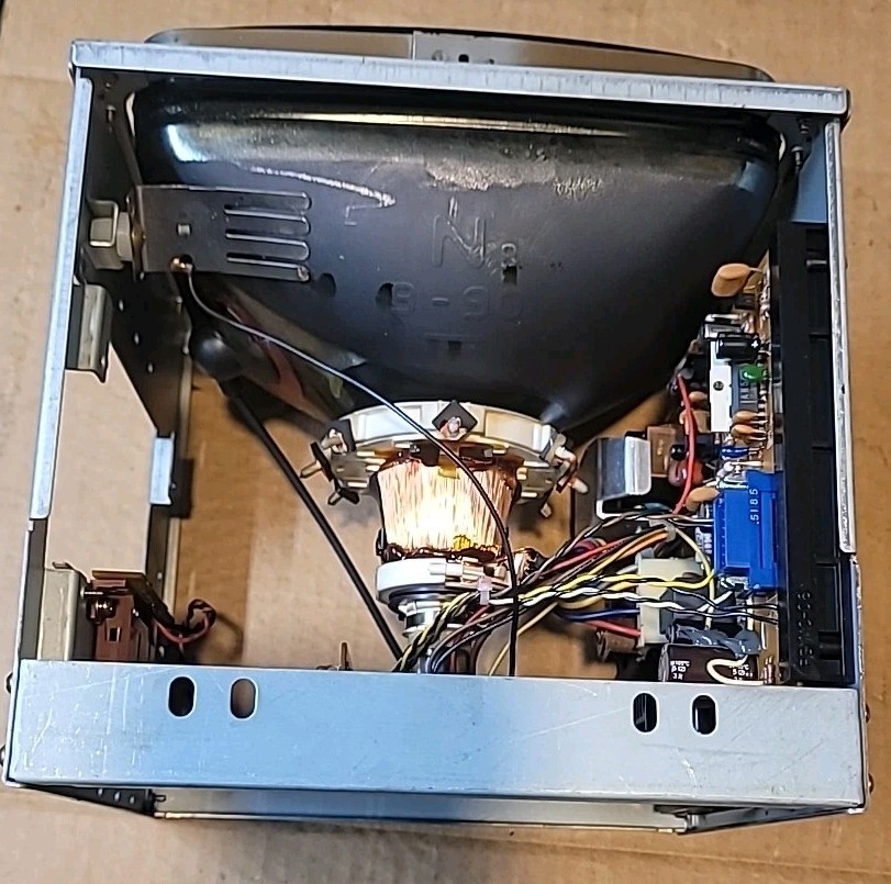 TOTOKU DISPLAY MONITOR A61L-0001-0093 MDT947B-2A MFD APRIL-1995 – Used-30 DayWty