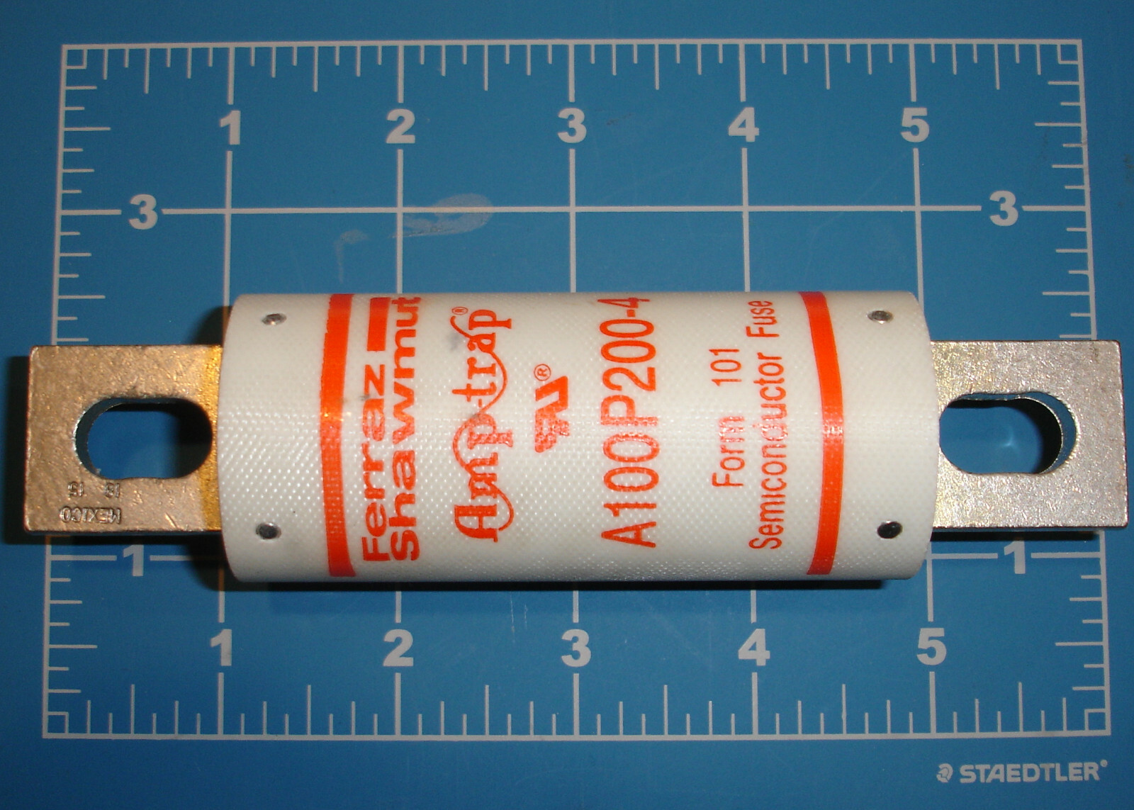 FERRAZ SHAWMUT A100P200-4 Amp Trap Fuse (Bolt In) 1000 vac 200 Amp Semiconductor