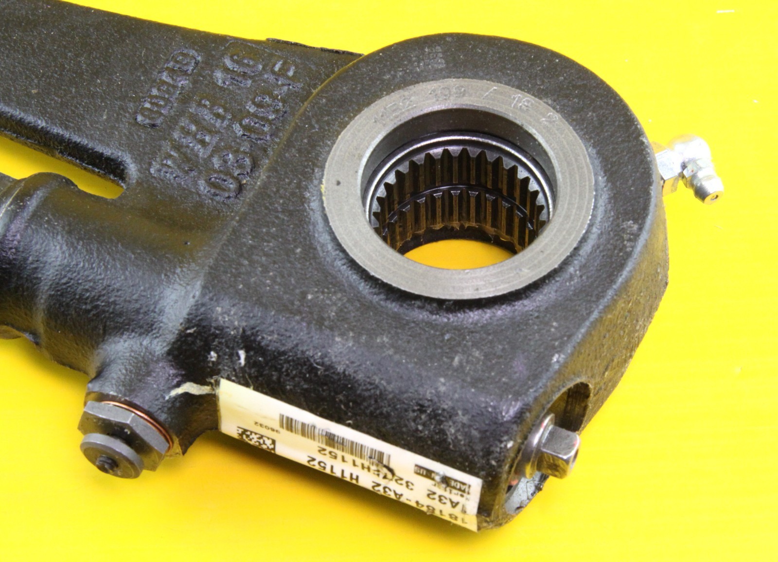 Meritor R801073 Slack Adjuster , 28 Spline 5.5″ , GENUINE / OEM – A32 3275H1152