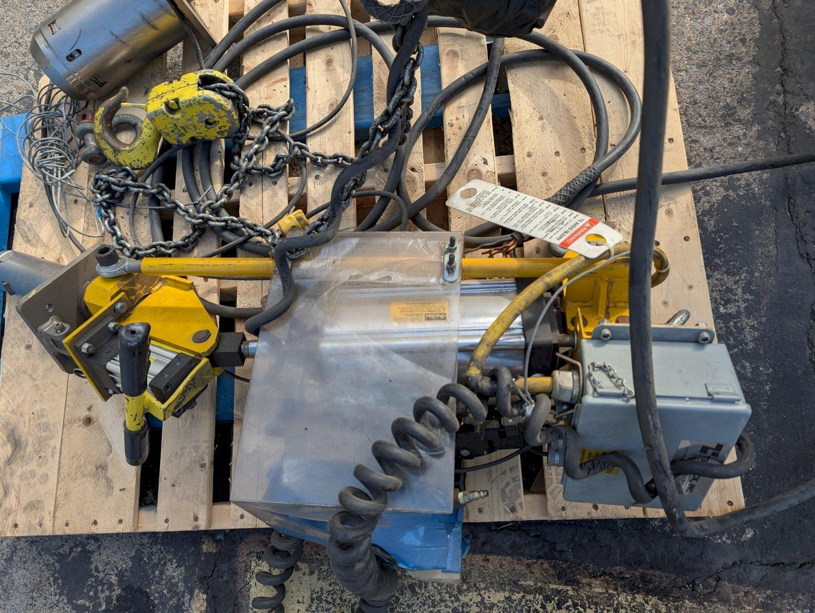 Yale 2-Ton Hoist & Tilt Lock Crane KEL2-107H71/252 | 4000 lb Cap | 460V 3PH | LS