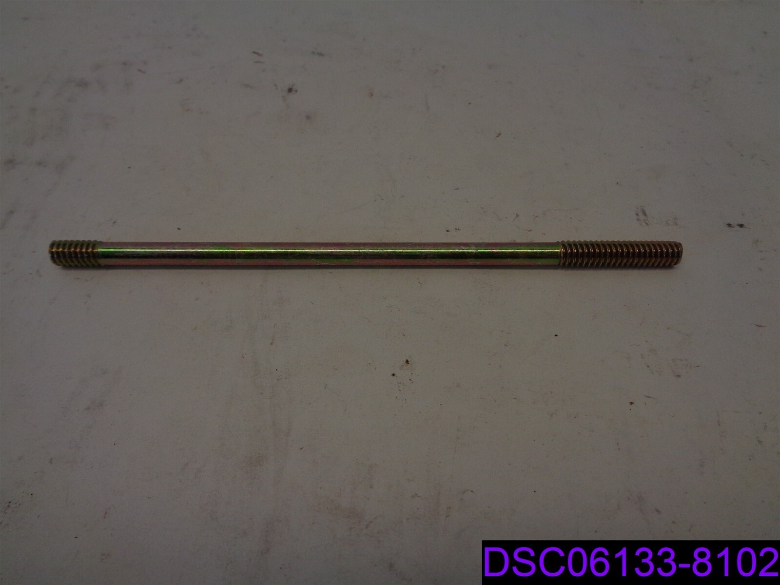 Qty = 100: 5-1/2″ Threaded Golden Zinc Plated Rods P/N HW3055 1/4-20