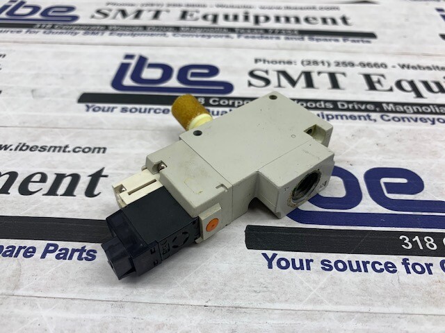 (Lot of 2)SMC Solenoid Valve – VQZ332-9LO-02T w/Warranty