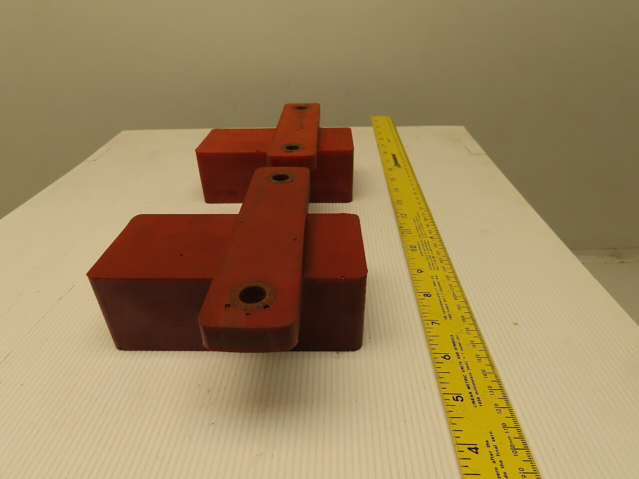 Dematic 0688181136 1-23/32″ Wide 1-5/8″ Deep 2 Bolt Mount Infeed Guide Lot Of 2