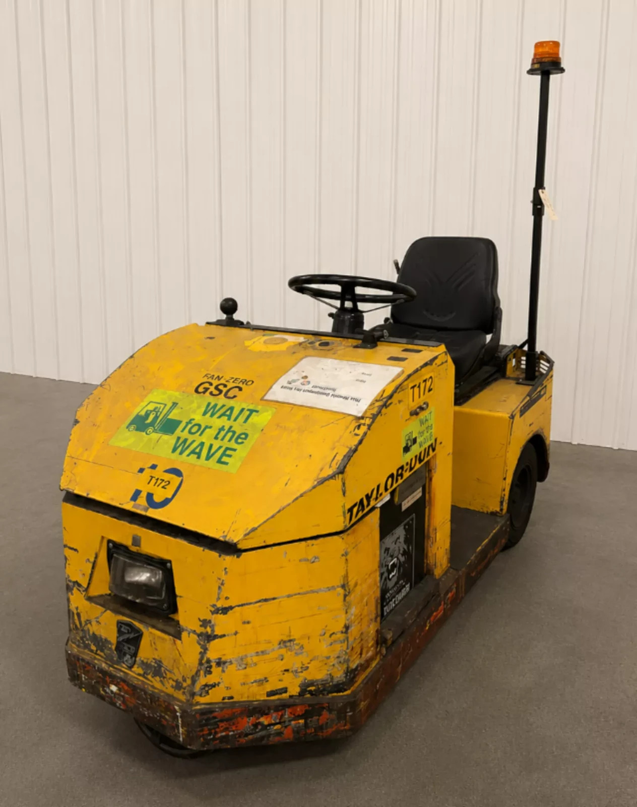 *MUST SELL* 9,000 Lb Taylor Dunn #E4-55 Narrow Isle Tow Tractor