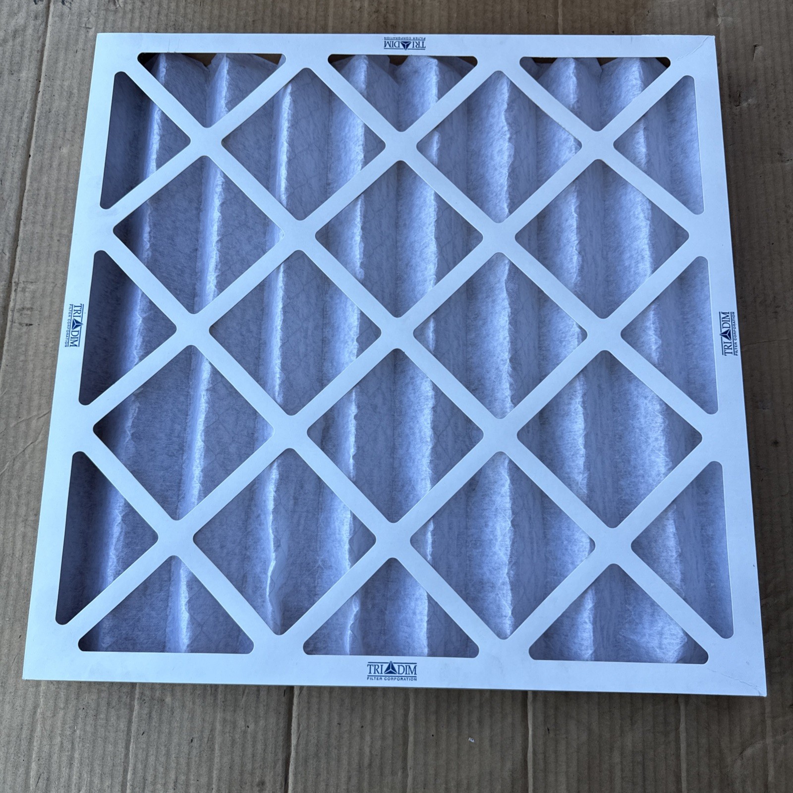 Tri Dim 825P Tri-Pleat 20″ x 20″ x 2″ Air Filter Lot Of 12 IN BOX