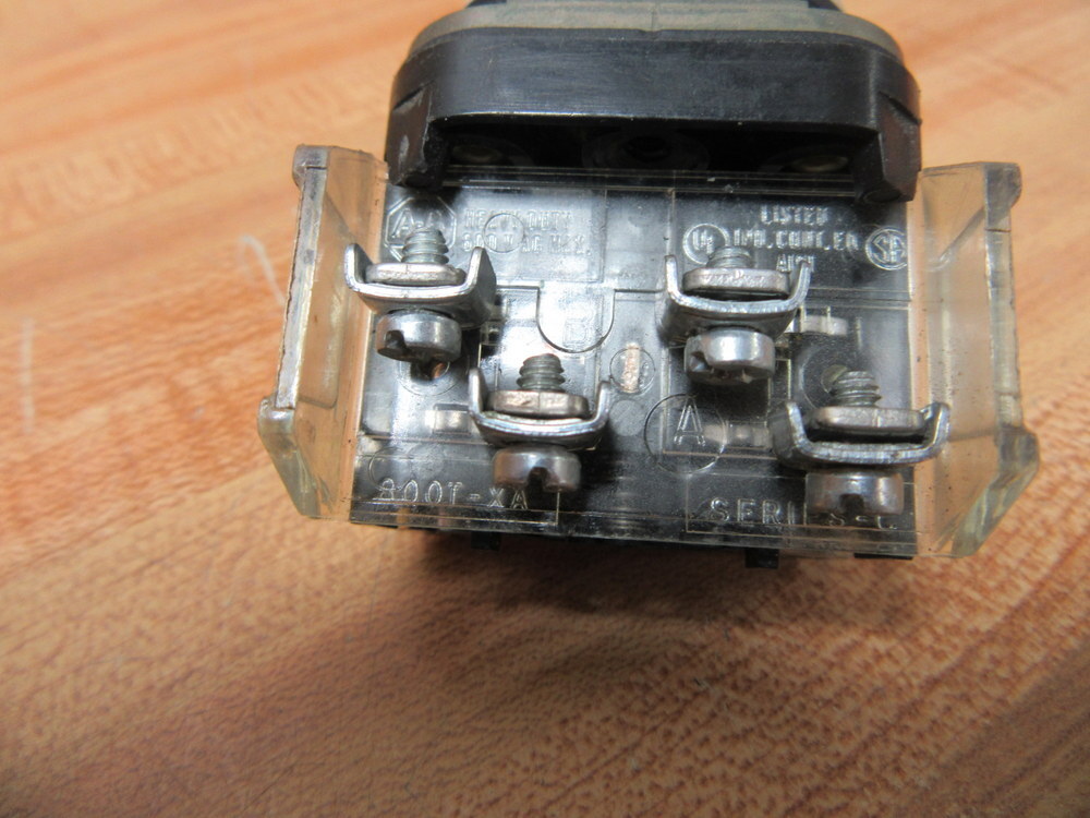 Allen Bradley 800T-A Push Button 800TA Black W/800T-XA