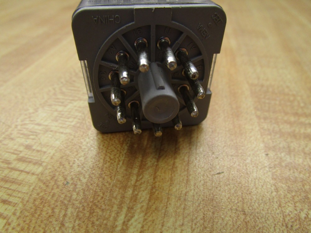 Automation Direct 750-3C-24D-24V DC Control Relay 750-3C24D-24VDC
