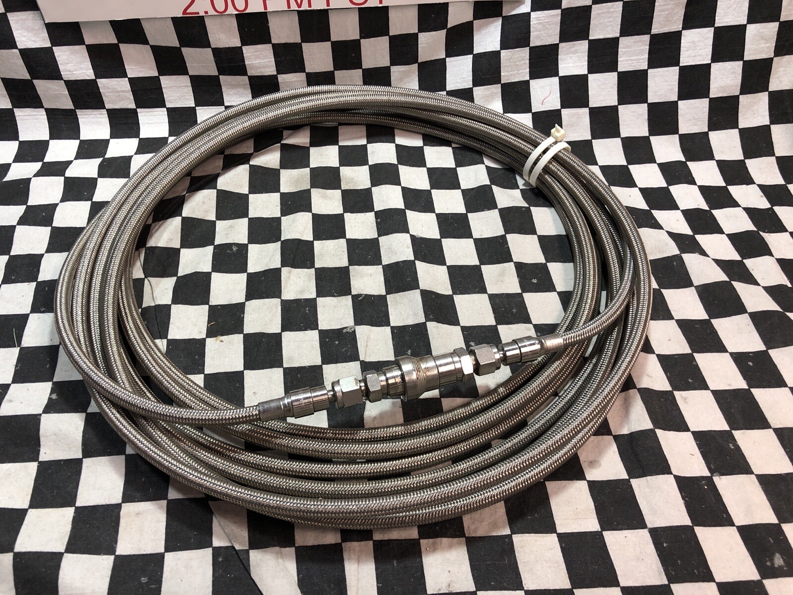 SWAGELOK BRAIDED HOSE 1/4″ X 25FT & QUICK CONNECTION SS-QC4-S-400 & SS-QC4-B-400
