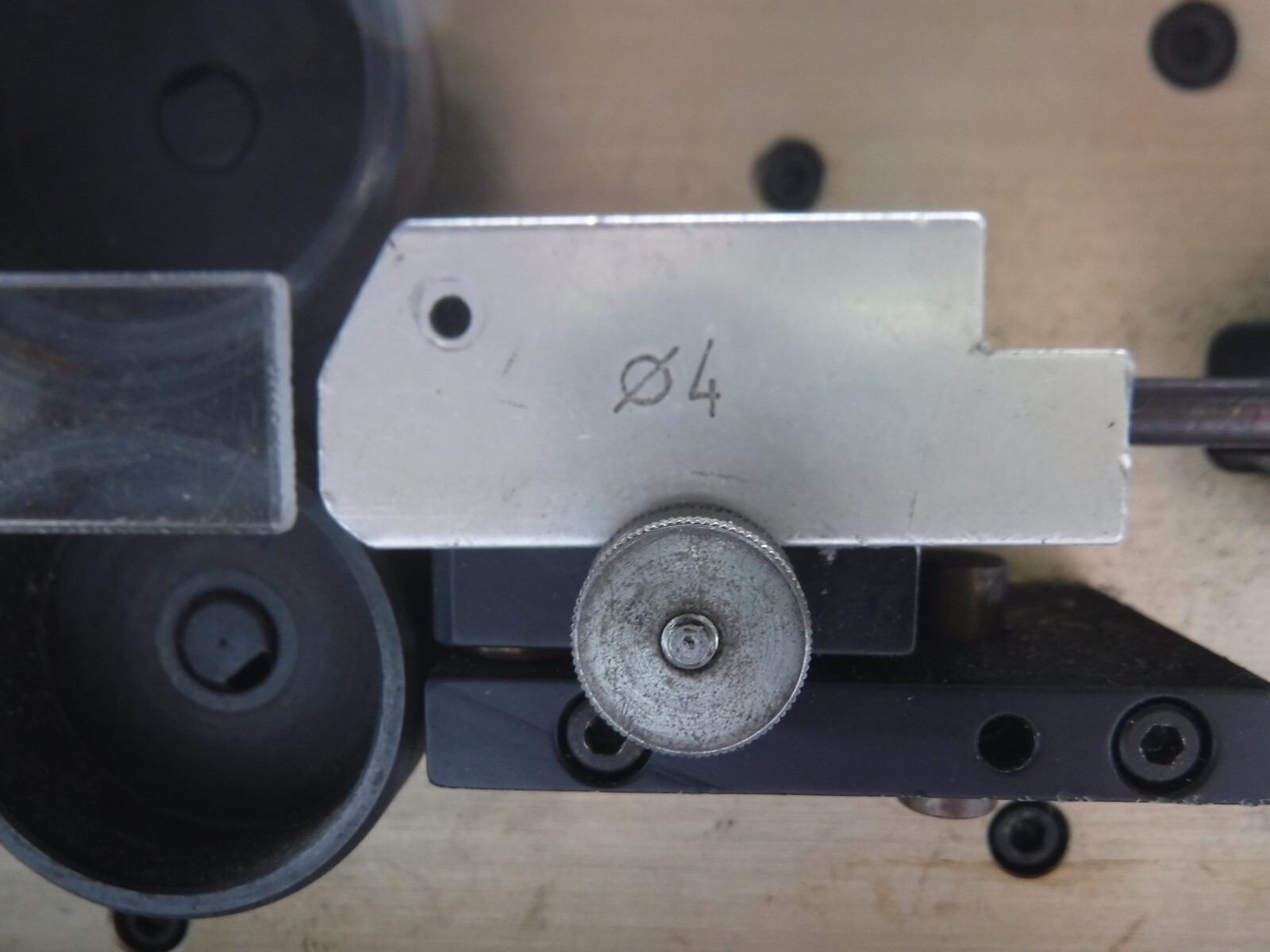 Schleuniger CS9000 100-120V / 220-240V