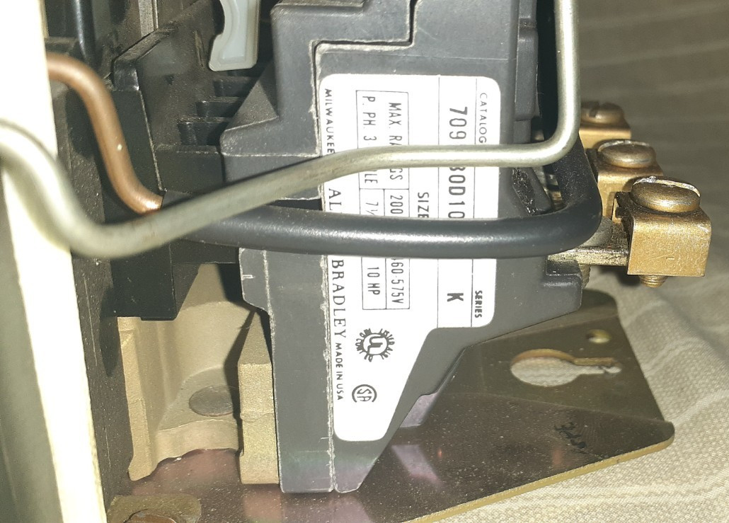 Allen-Bradley Starter Relays 709-BOD103 709-B0D103 120V/60Hz, 110V/50Hz