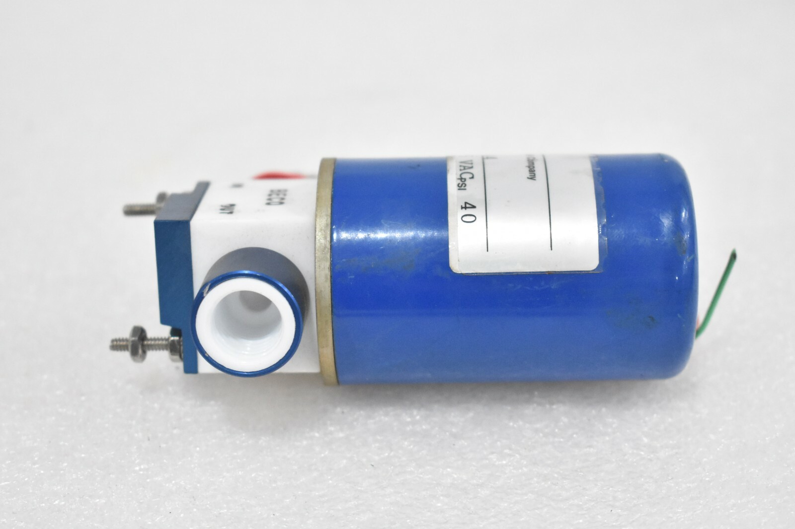 KVB 12144 115VAC 40 PSI SOLENOID VALVE, A RESEARCH COTTRELL COMPANY