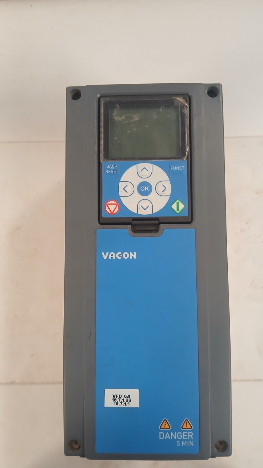 Vacon AC Drive 1.1kw, 6hp VACON0100-3L-0003-5-R02