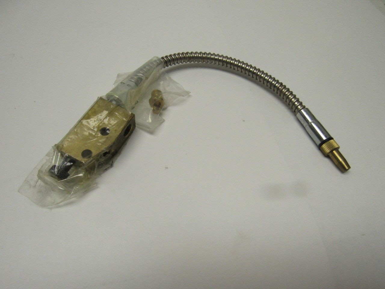 Lube Corporation MS20D Dualube Tank Reservoir Lubricator 1/4″ NPT Ports