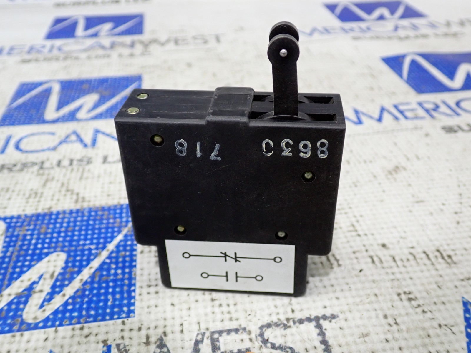 Cutler Hammer C320KA6 Auxiliary Contact Ser A1 AC-A600 DC-P600 N.O. N.C.