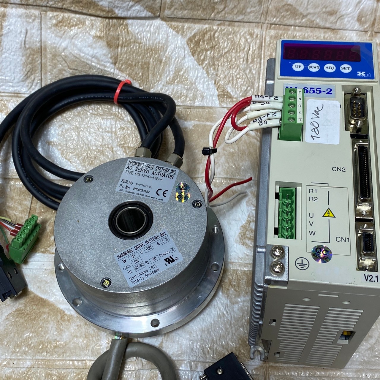 HARMONIC Drive HA-655-2-100&FHA-17C-50-E250 Servo set as in photos SN:9080, SALE