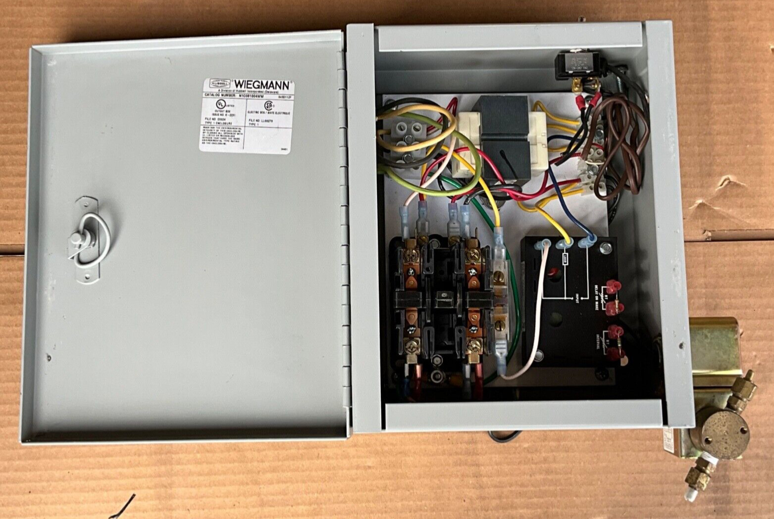 SIERRA DRY VACUUM LAFERT EFFEPIZETA, AMD 90L DA2, 115/208-230V, LIGHT USE