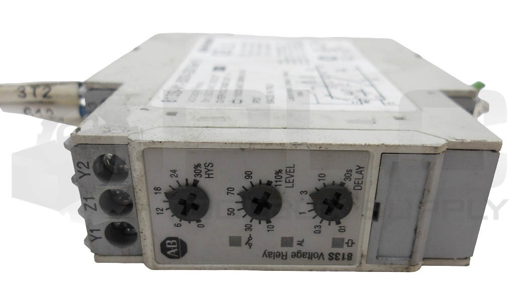 ALLEN BRADLEY 813S-V1-500V-230 /B VOLTAGE RELAY 115/230VAC