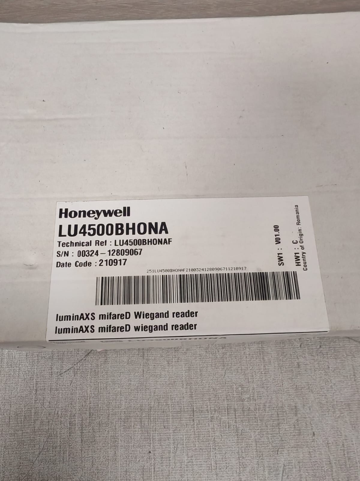 HONEYWELL LU4500BHONA LUMINAXS MIFARED WIEGAND READER