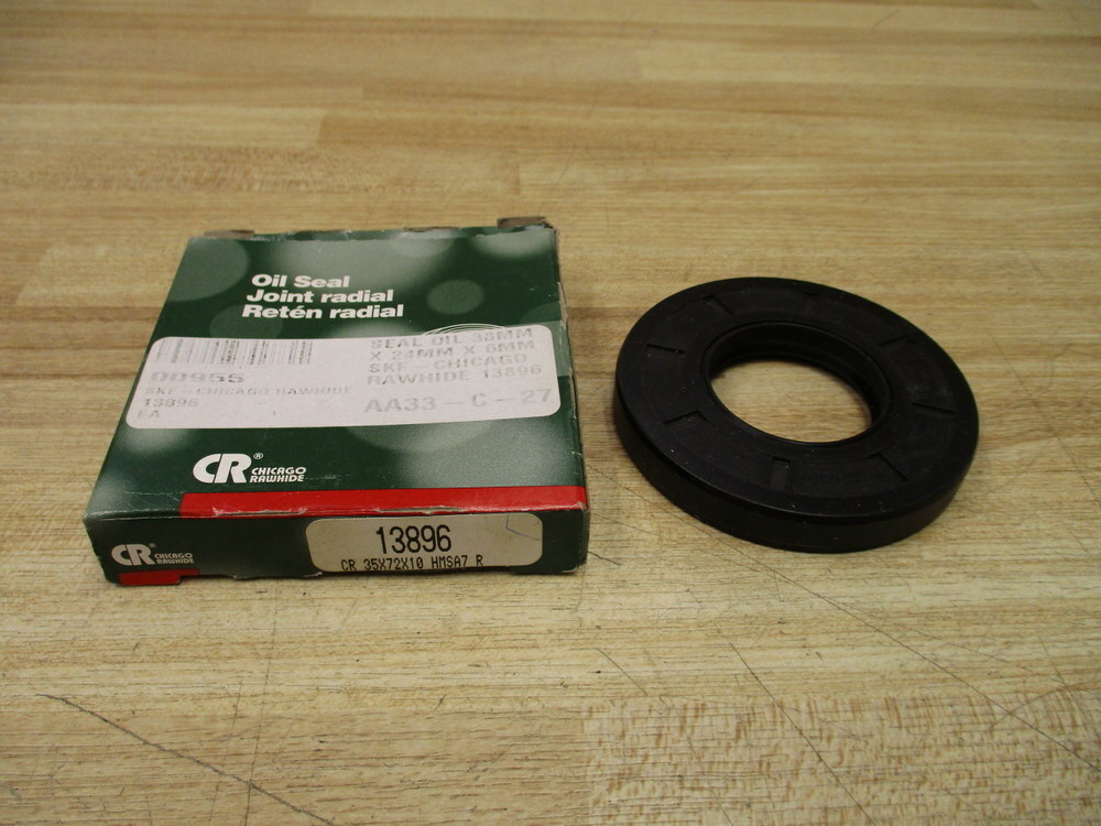 Chicago Rawhide/SKF 13896 Oil Seal