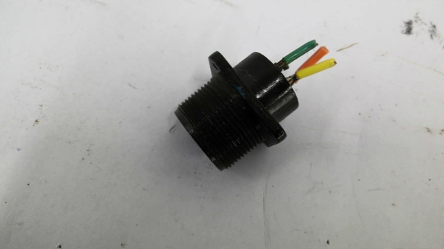 DDK MS25043-18D Cover W Plug Lot Of 2