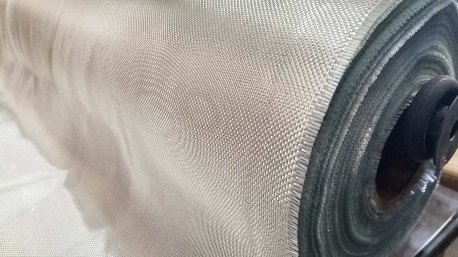 FIBERGLASS CLOTH 4 BOAT BUILDING & REPAIRS 10oz PLAIN WEAVE 60″W X 10 YARDS LONG