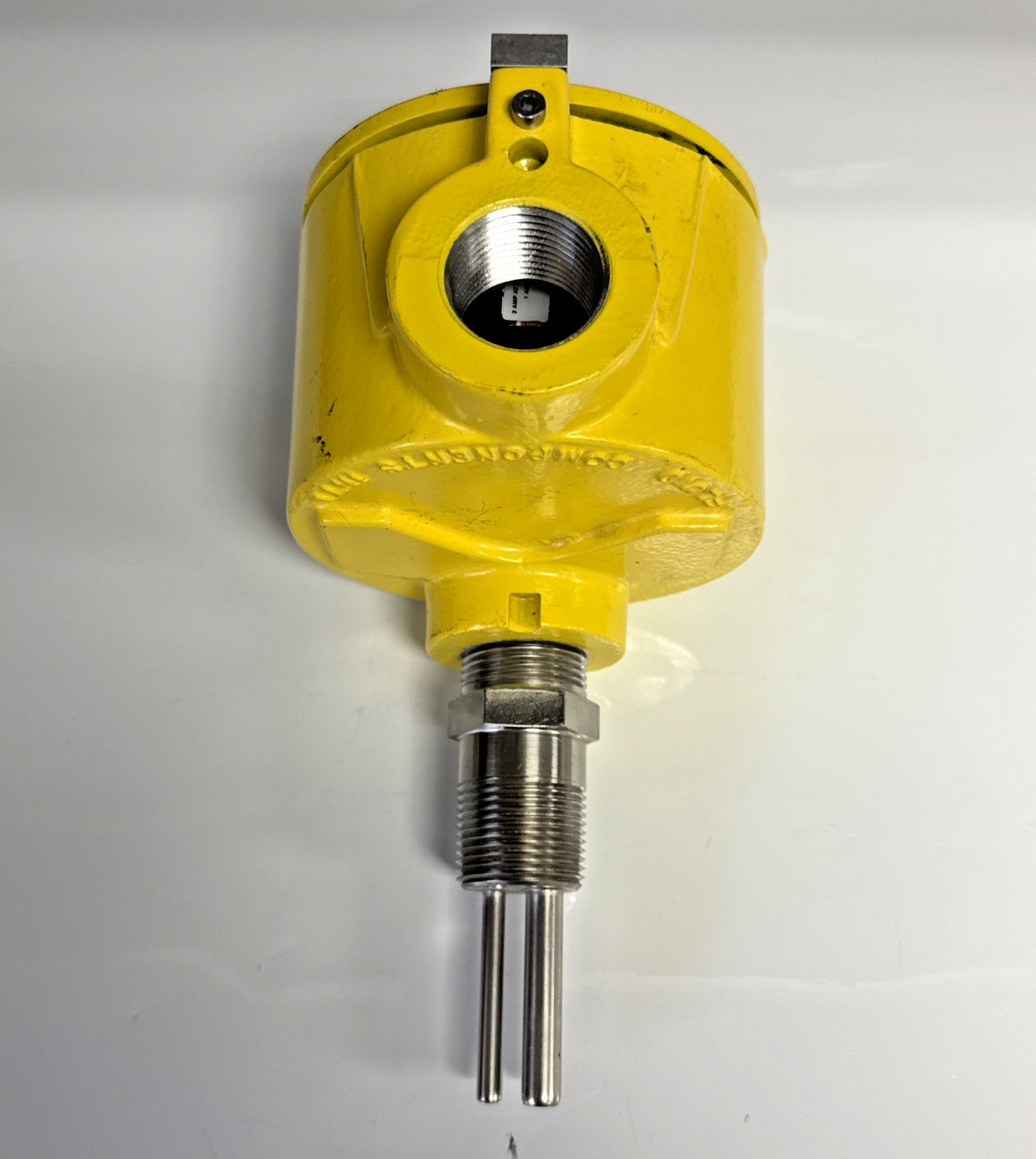 FCI 12-64B-A0B1 Flow Switch 115VAC 3000 PSIG NEMA4 X Explosion Proof