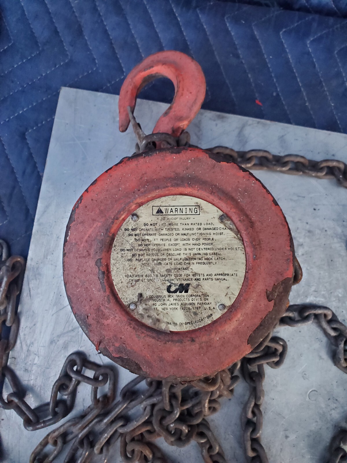 CM Hoist 622 1/2 Ton 5 x 4.25 x 9″ 12 Ft Chain Hand Chain Hoist