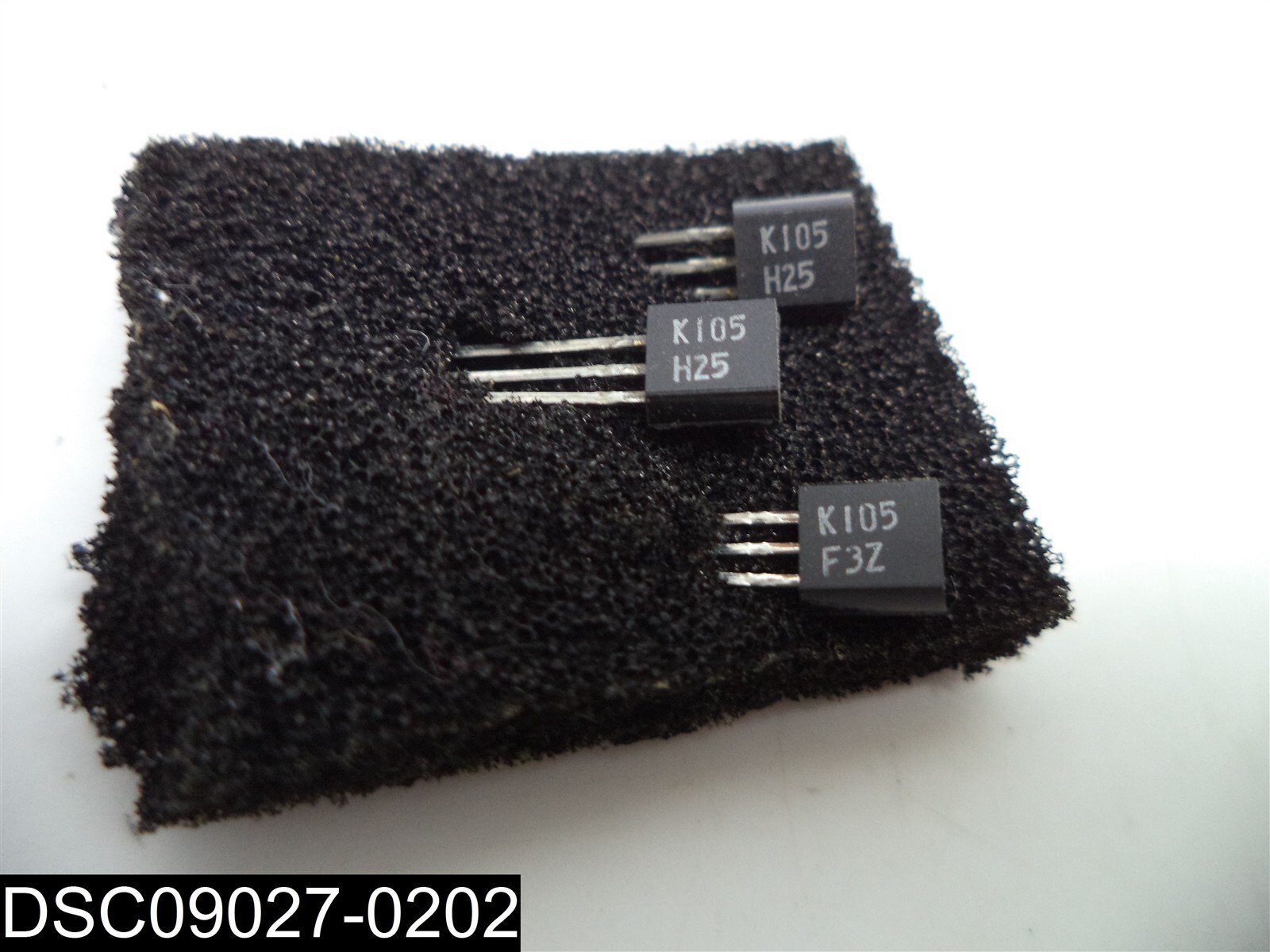 QTY=3: 921-1598 LG Zenith Xistor 158773