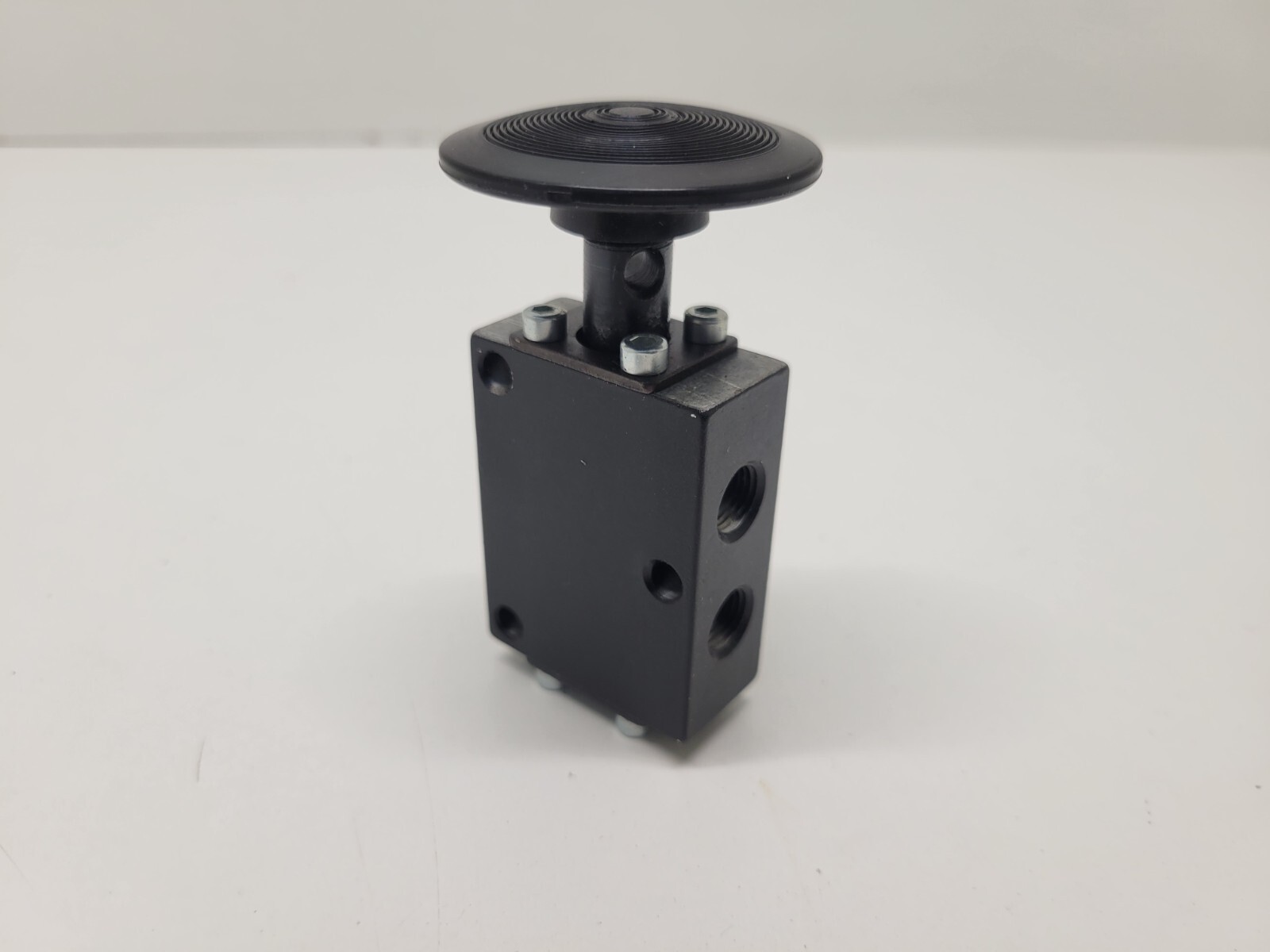NEW OLD STOCK! ARO MANUAL AIR CONTROL VALVE 5030-02-G