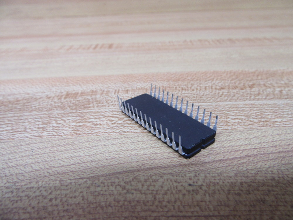 ST Microelectronics M27C25GB-10F1 Integrated Circuit M27C25GB10F1 (Pack of 6)