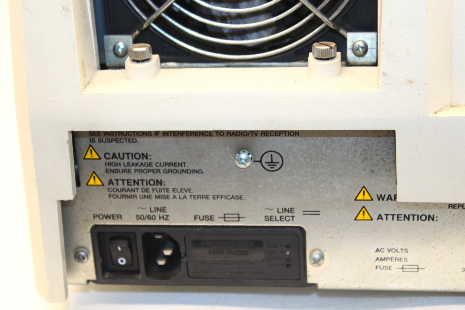 BECKMAN COULTER DU 640 DU640 UV-VIS SPECTROPHOTOMETER ULTRAVIOLET VISIBLE