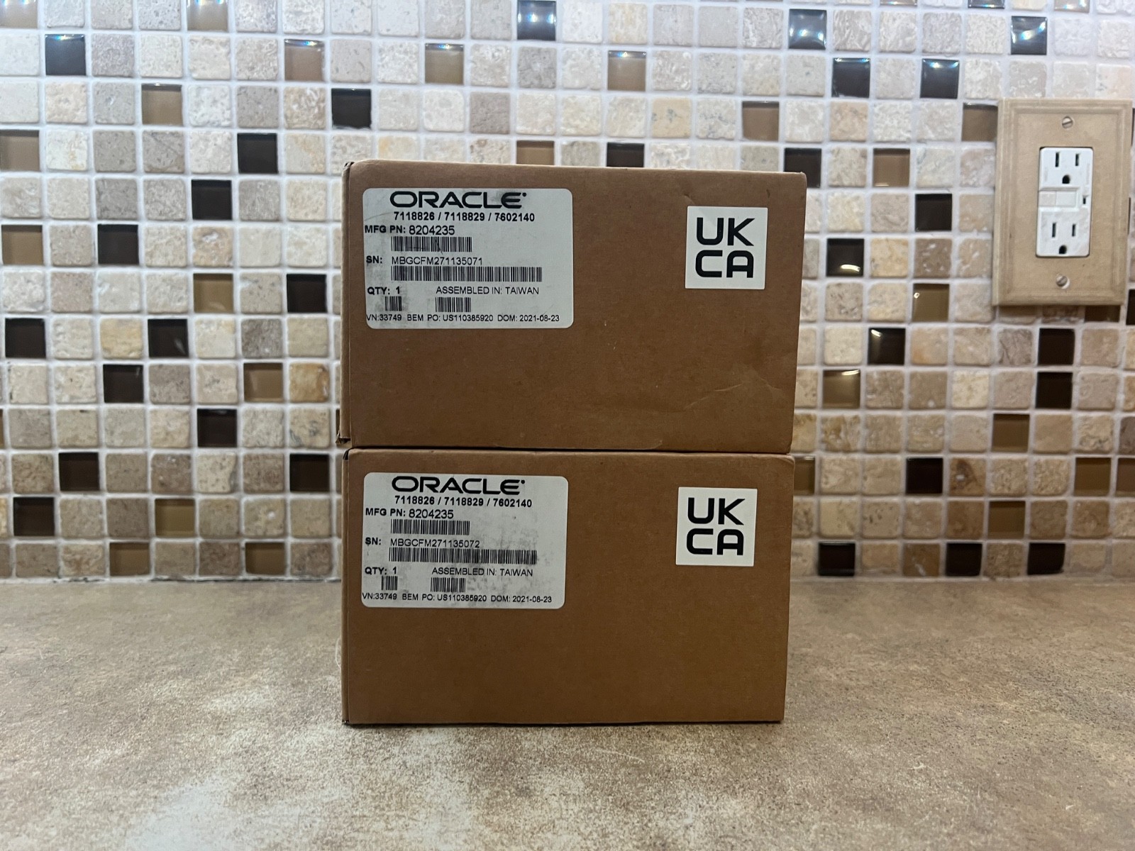 ORACLE MICROS 734360 ACC-001-307M 4-BAY 721 721P TABLET BATTERY CHARGER