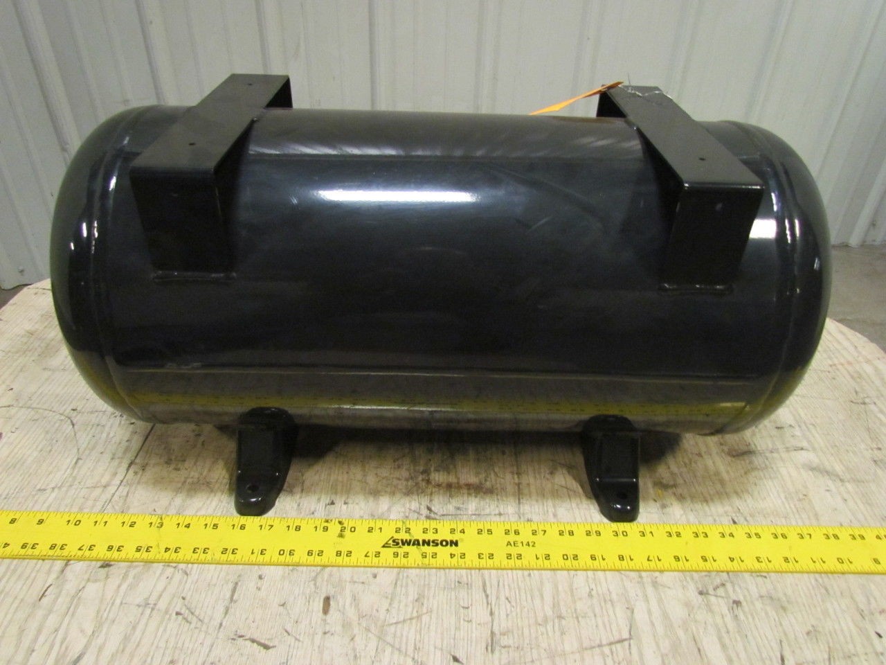 12.2 Gal NEW Steel Compressed Air Tank Powder Coated 12″ Dia 27″ Long 150 PSI