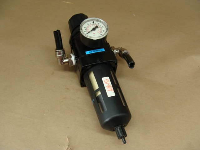 WILKERSON PNEUMATIC AIR PRESSURE REGULATOR B28-04-FKG0 0-0.86MPa 0-125PSIG