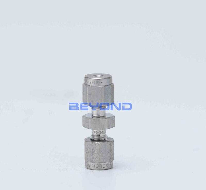 1PC NEW FOR Swagelok quick connector SS-200-6(1/8)