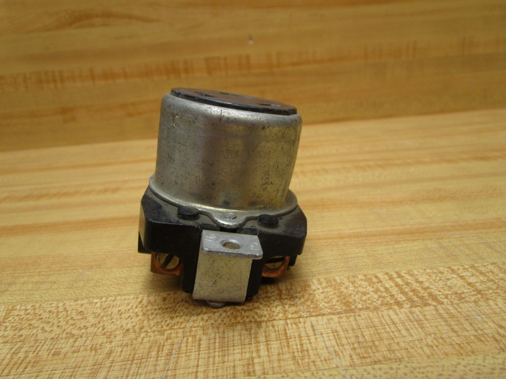Arrow Hart 600V Plug 50A 250VDC