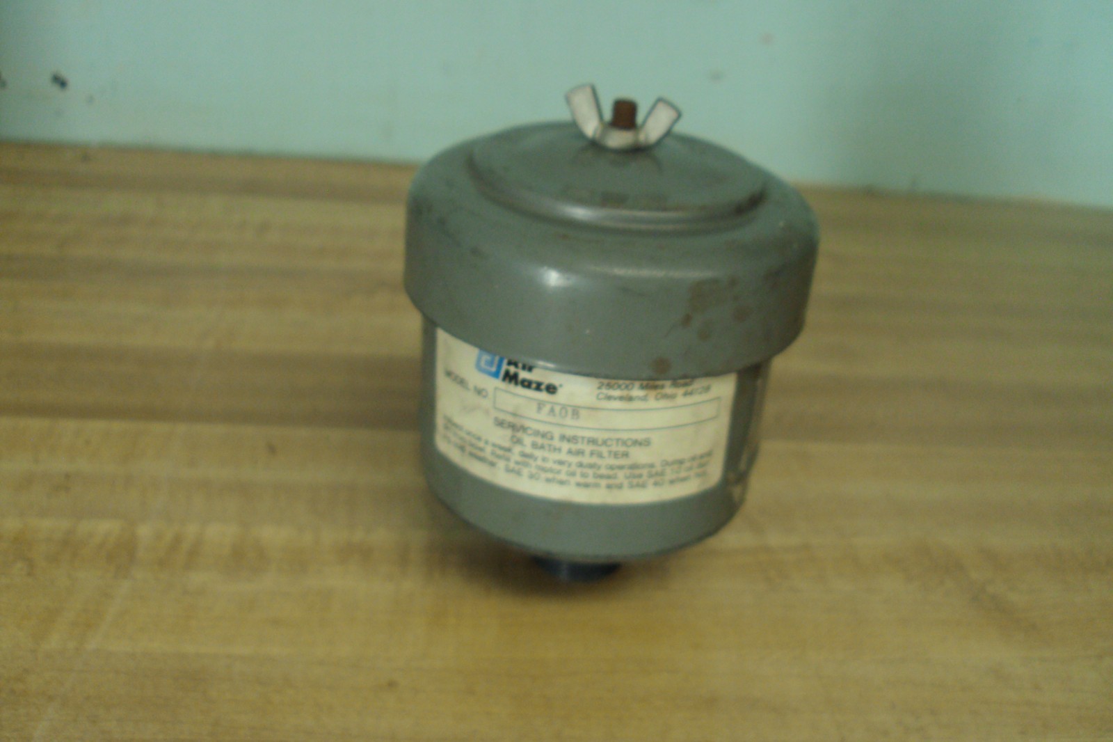 AIR-MAZE FAOB Oil Bath Filter 3/4″ NPT 3″ High 3″ Wide New Old Stock Bin 367