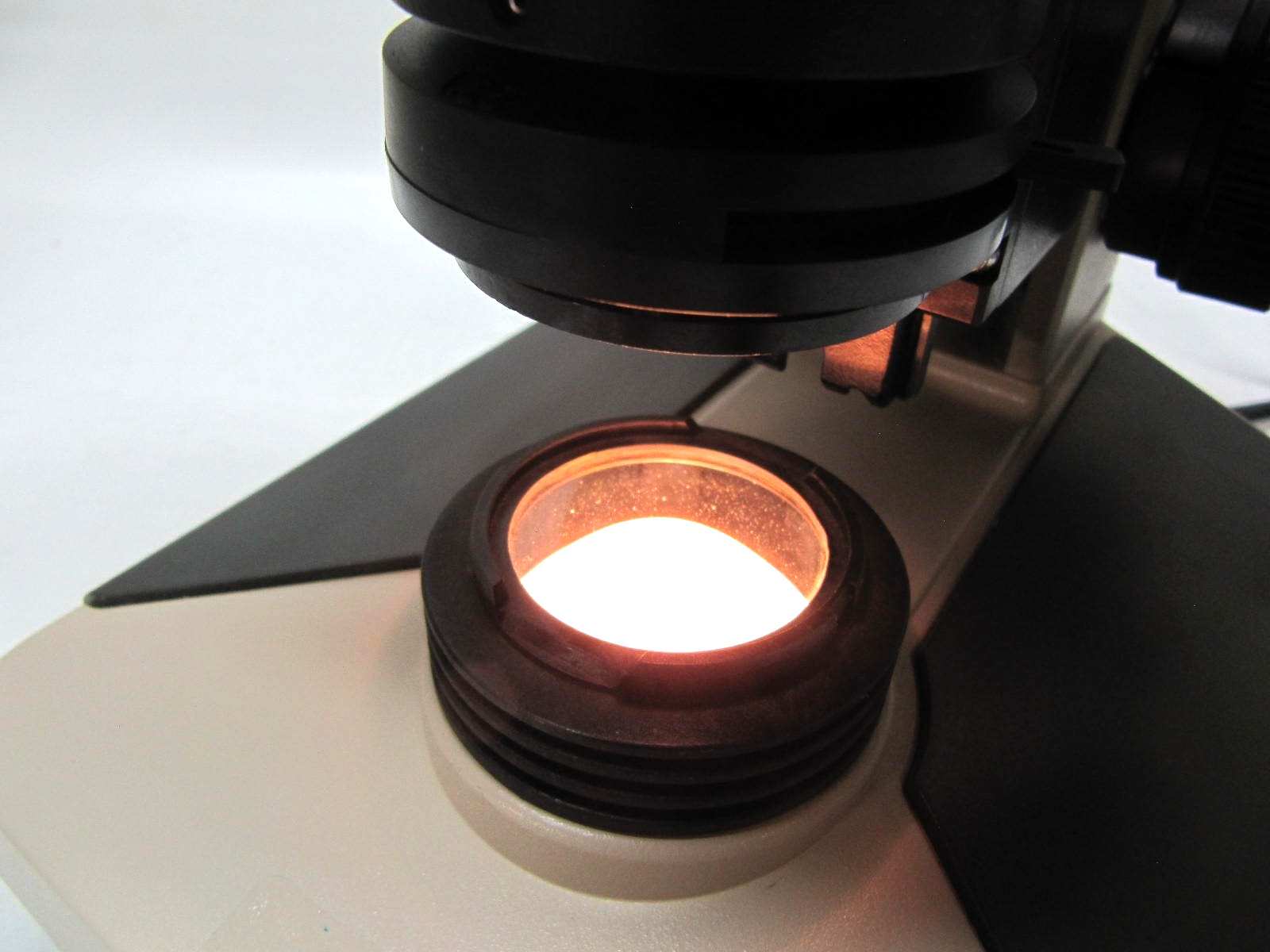 Olympus CH-2 Binocular Microscope Mechanical Stage CHT