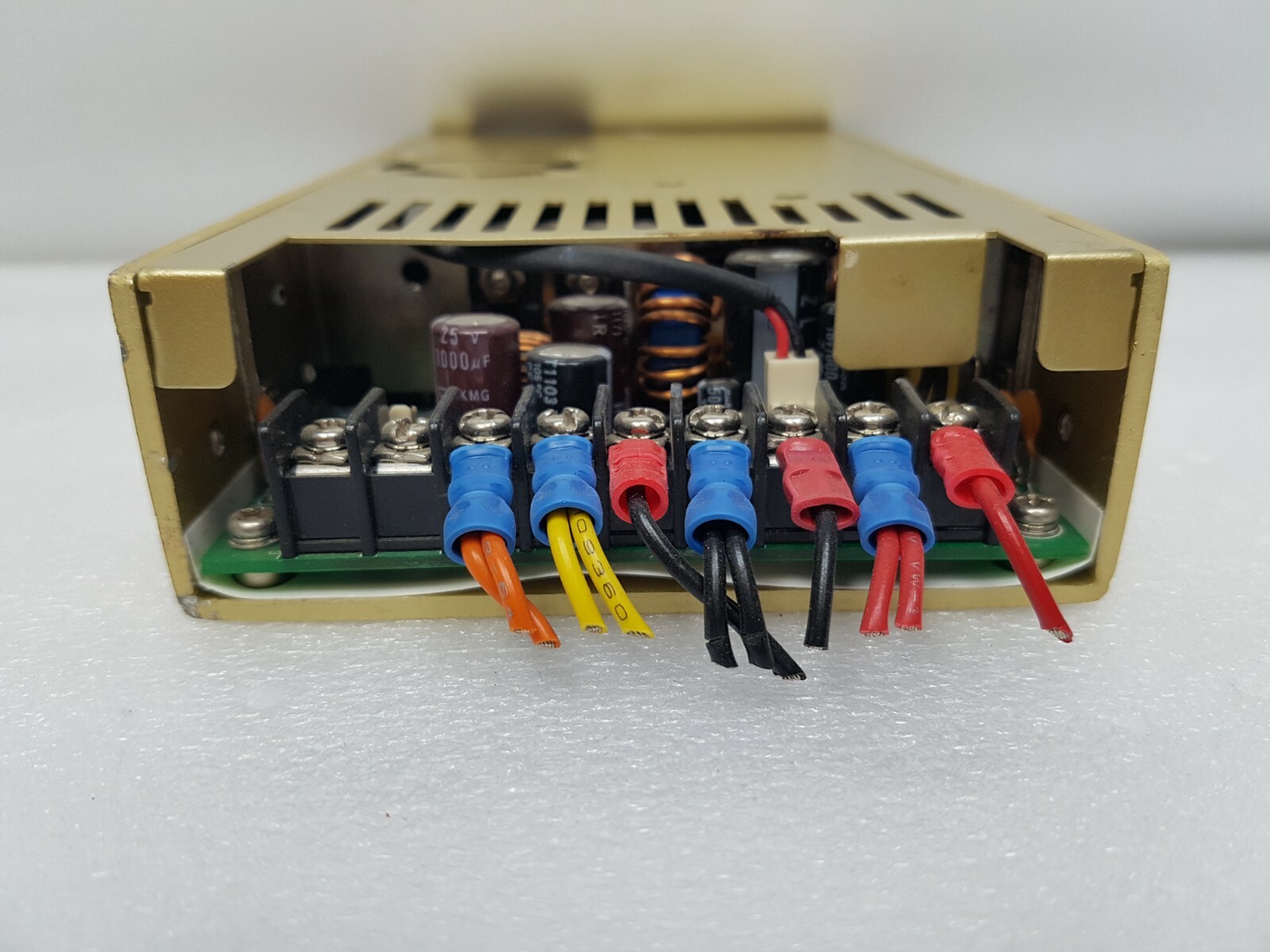 XP Power pbm200pt02c power supply