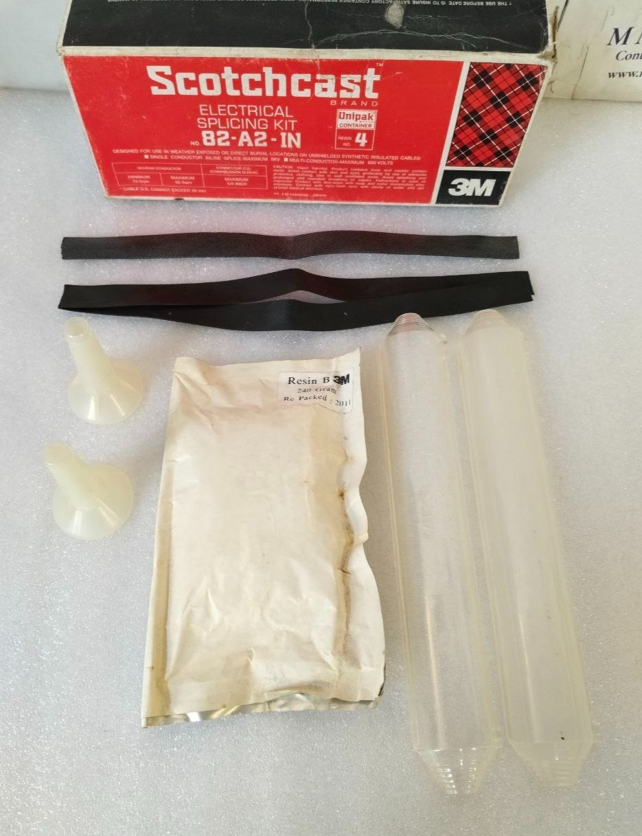 3M SCOTCHCAST 82-A2-IN ELECTRICAL SPLICING KIT *NEW*