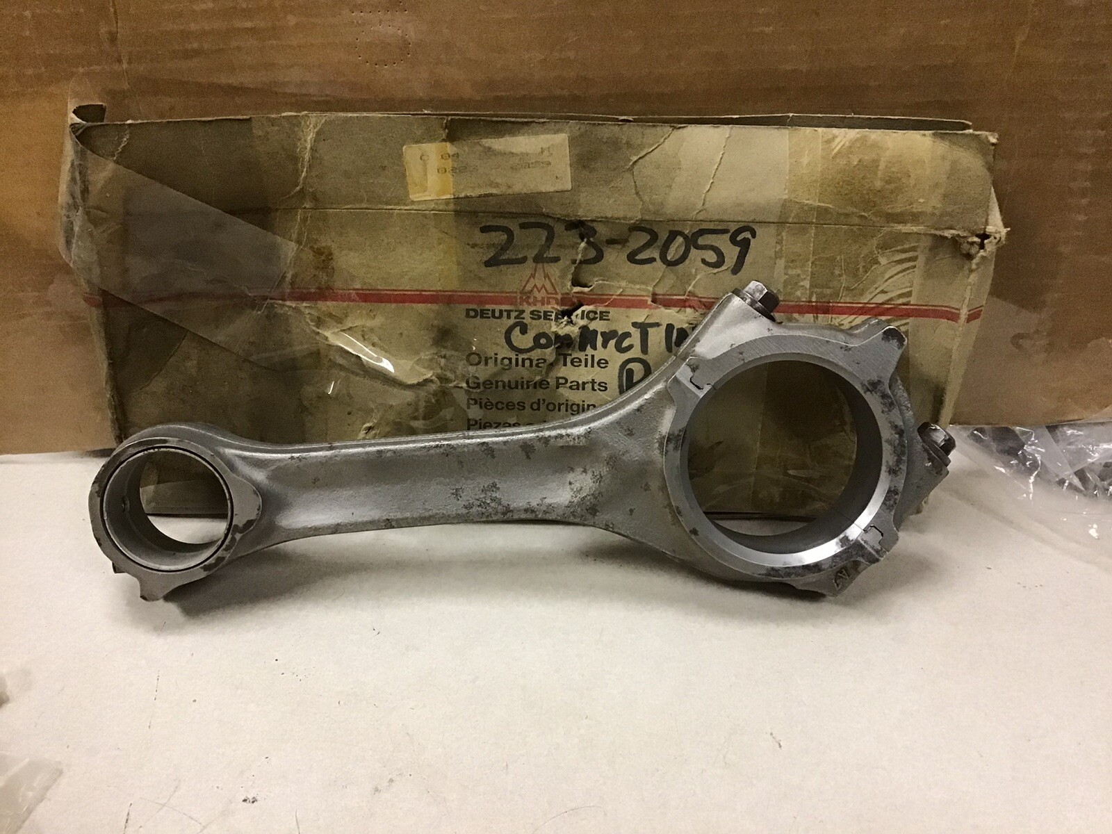 2232059 4234225 NEW DEUTZ CONNECTING ROD FITS 913 914 ENGINES FREE SHIPPING!
