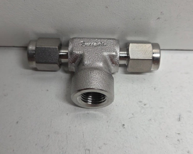 NEW NO BOX! SWAGELOK 1/8″ TUBE X 1/8″ FNPT 316 STAINLESS BRANCH TEE SS-200-3TTF