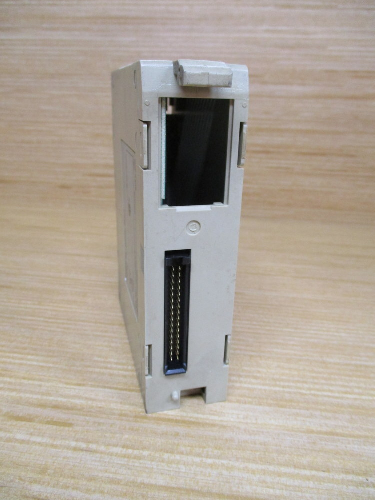 Omron C200H-ID212 Input Unit C200HID212 W/O Terminal Strip