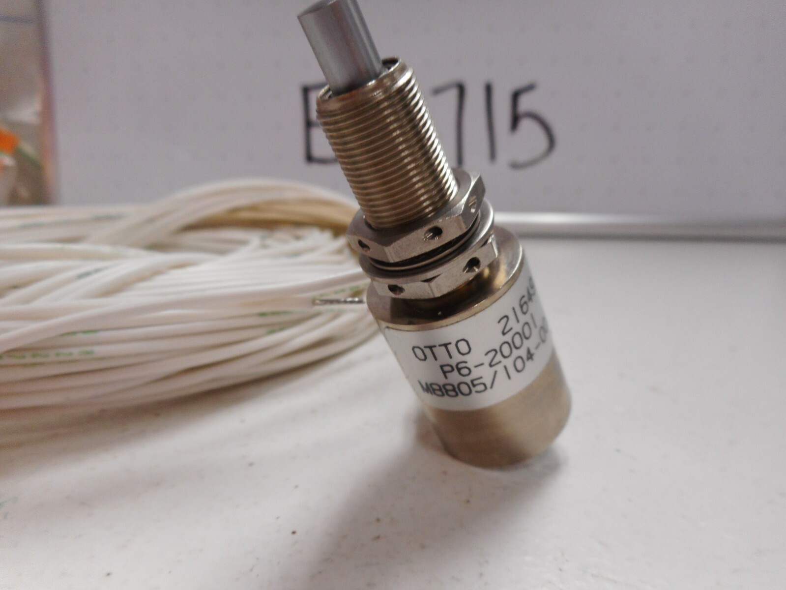NOS M8805/104-001 MIL-SPEC SEALED SWITCH