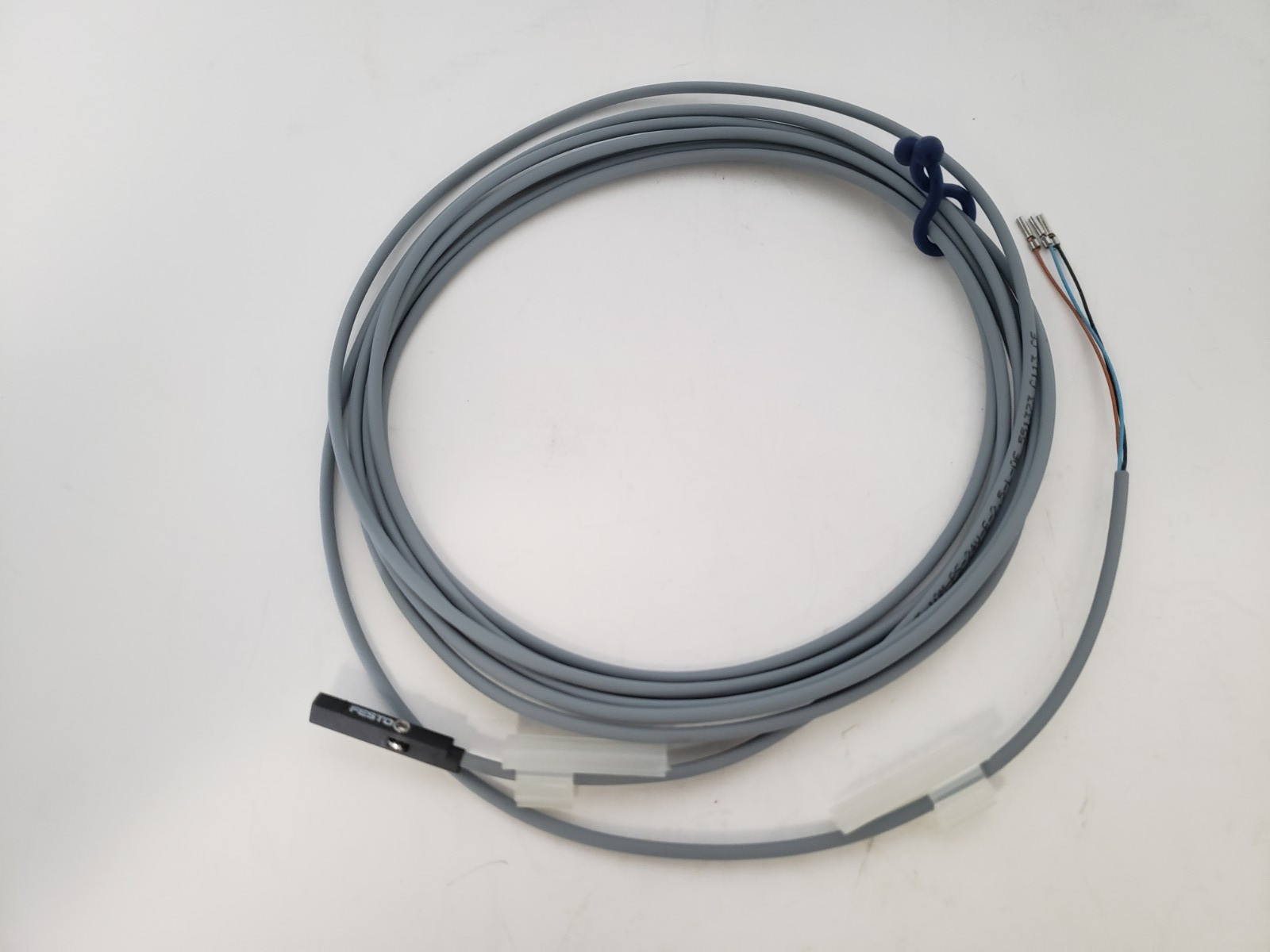 FESTO SMT-10M-PS-24V-E-2.5-L-OE PROXIMITY SWITCH NNB