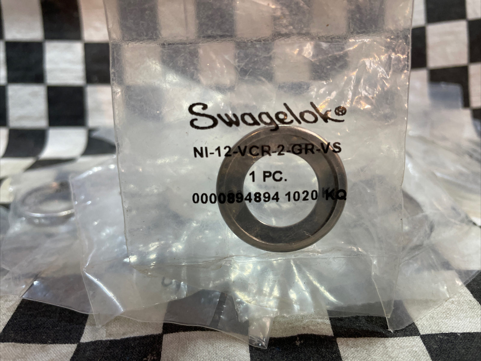 SWAGELOK Gasket Retainer 3/4″, NI-12-VCR-2-GR-VS, LOT OF 27, SHIPSAMEDAY#1327D