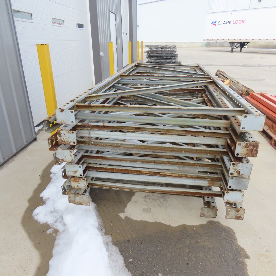 42″ Shaved Pin/Teardrop Warehouse Pallet Racking Beam Upright Decking 12-Section