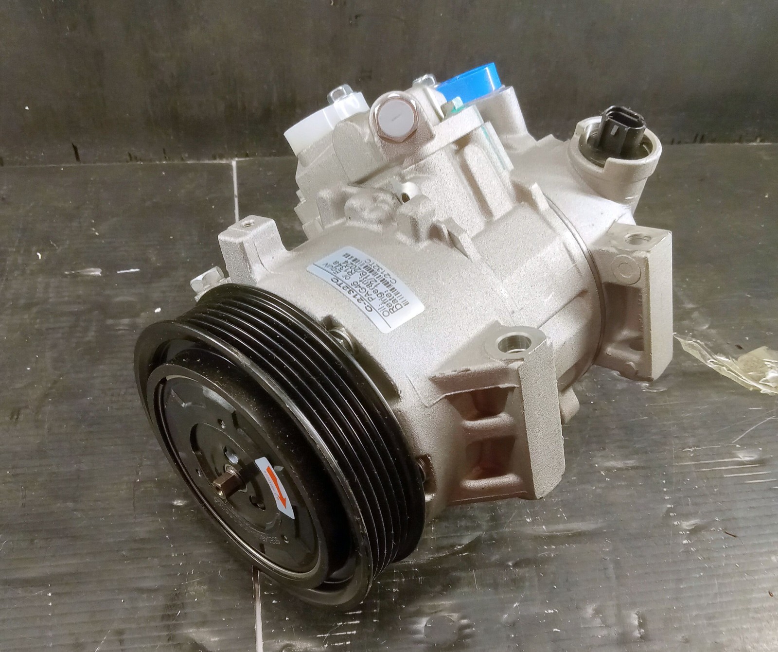 1 NEW UNBRANDED C-2132TC A/C COMPRESSOR WITH CLUTCH NNB ***MAKE OFFER***